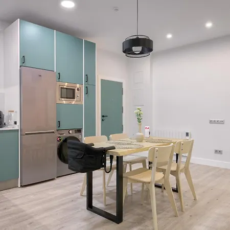 Nuevo, Moderno Y Elegante