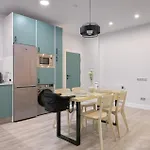 Nuevo, Moderno Y Elegante